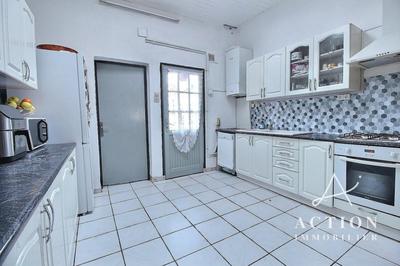 Maison - 76 m² - 4 pièces