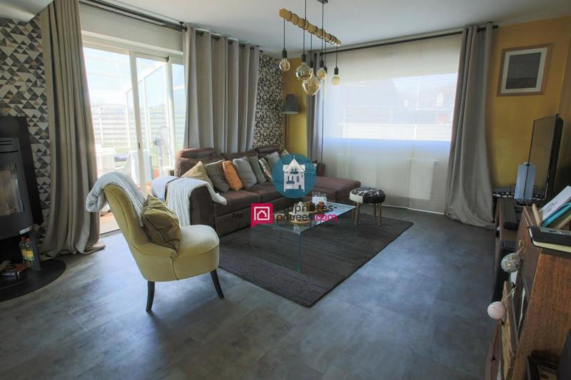 Maison - 121 m² - 7 pièces