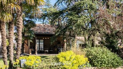 Villa - 226 m² - 8 pièces