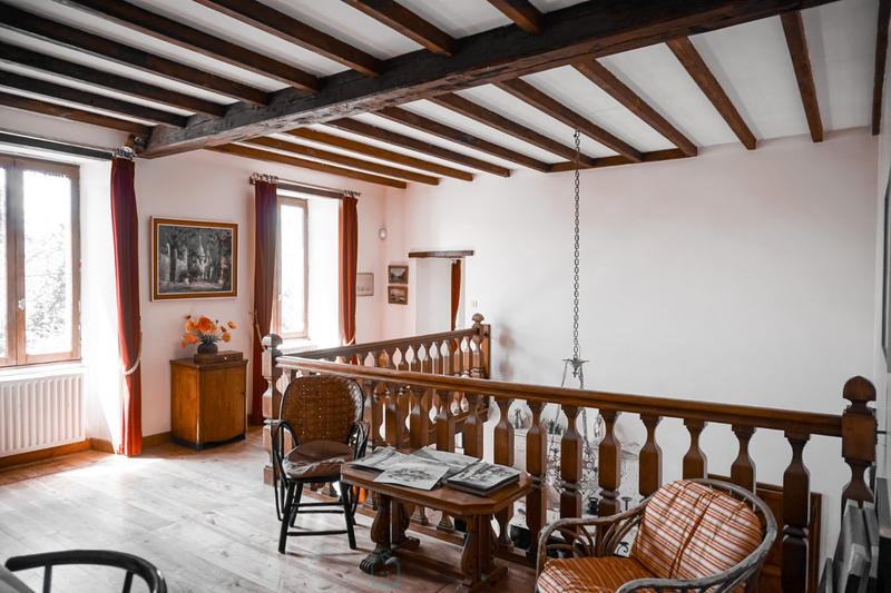 Maison - 380 m² - 12 pièces