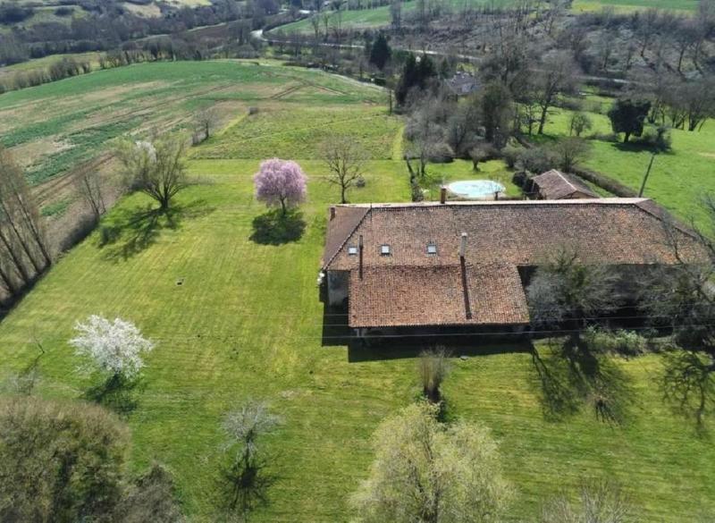 Maison - 280 m² - 8 pièces