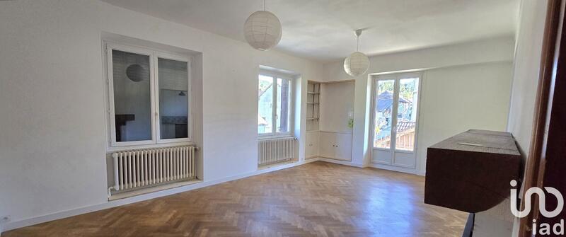 Appartement - 90 m² - 4 pièces