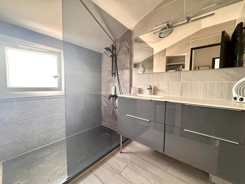 Maison - 86 m² - 4 pièces