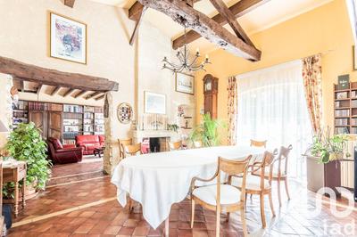 Maison - 314 m² - 10 pièces