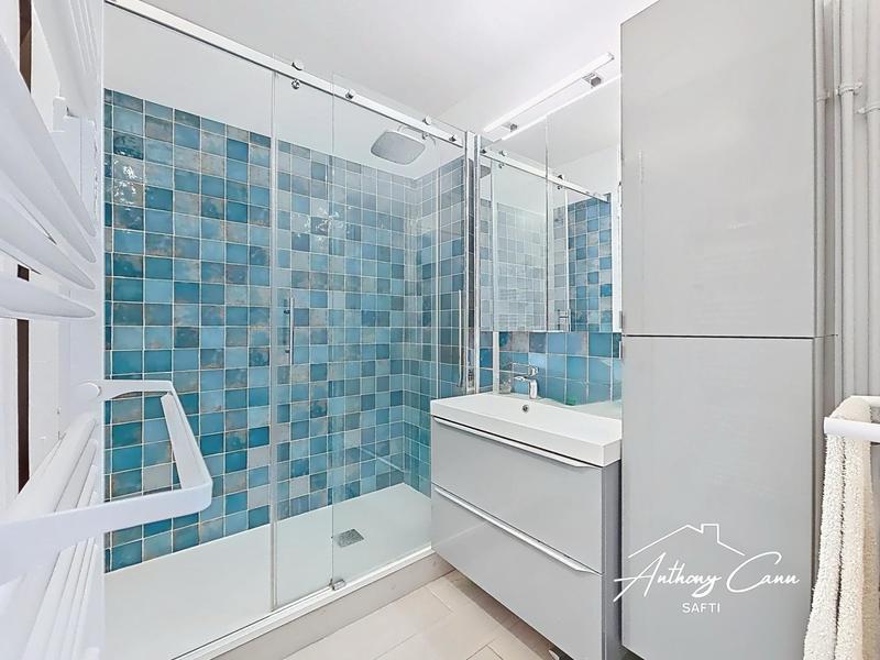 Appartement - 84 m² - 4 pièces