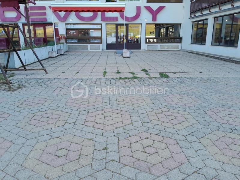 Bureau - 84 m² - 3 pièces