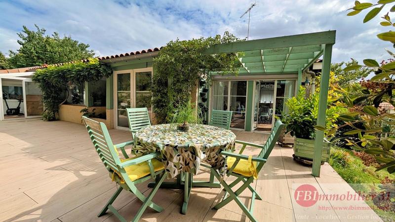 Demeure - 170 m² - 6 pièces