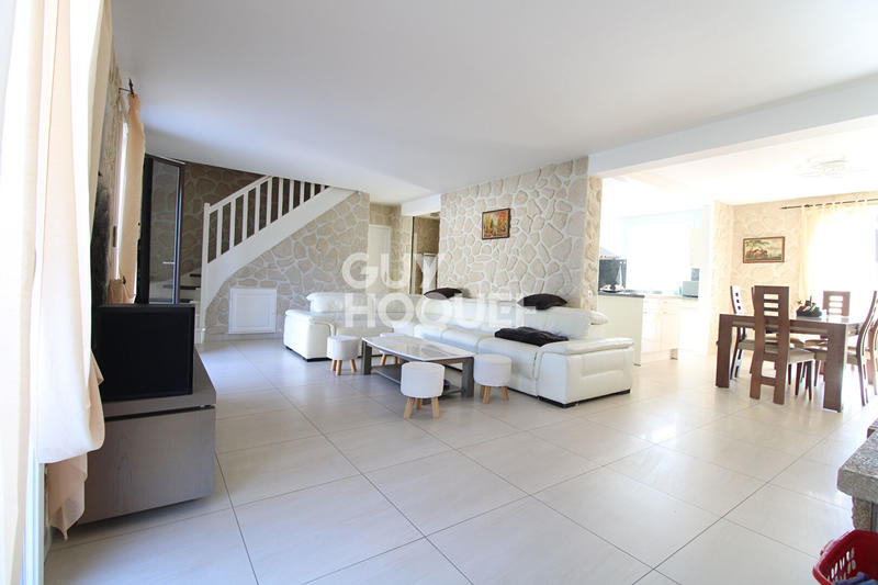 Maison - 123 m² - 6 pièces