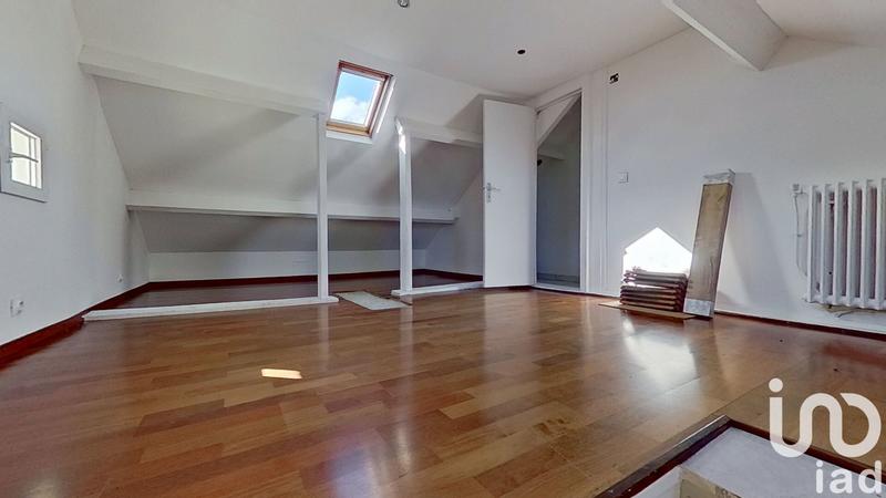 Maison - 186 m² - 8 pièces