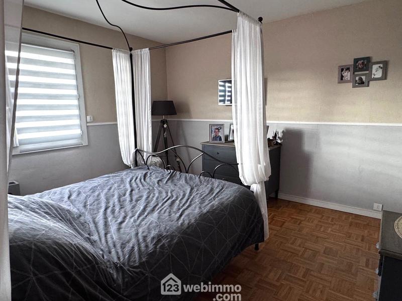 Maison - 98 m² - 5 pièces