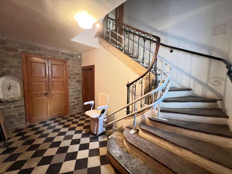 Maison de ville - 392 m² - 11 pièces