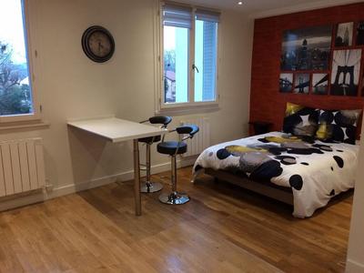 Studio - 25 m² - 1 pièce