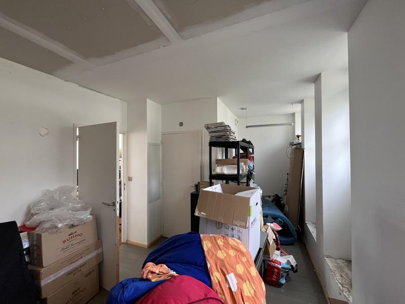 Bureau - 107 m² - 5 pièces