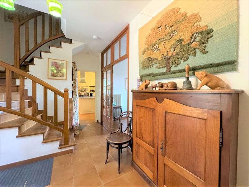 Propriété - 204 m² - 9 pièces