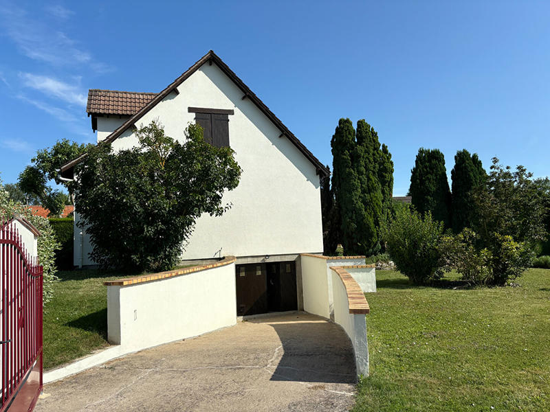 Maison - 140 m² - 5 pièces