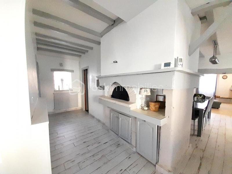 Maison - 270 m² - 12 pièces