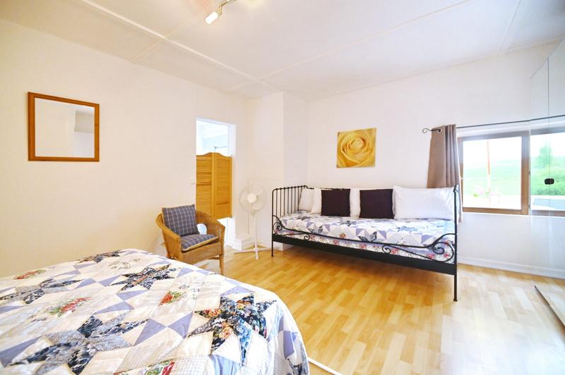 Maison traditionnelle - 311 m² - 13 pièces