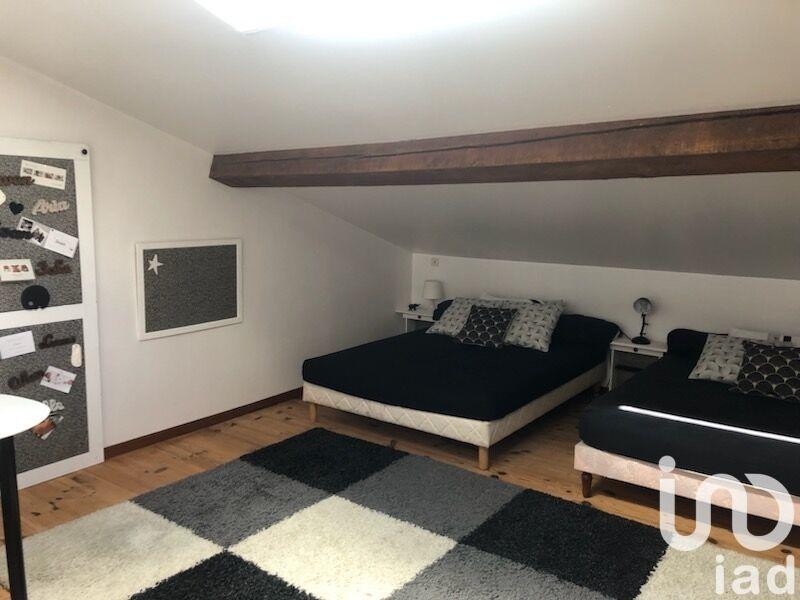 Maison - 293 m² - 10 pièces