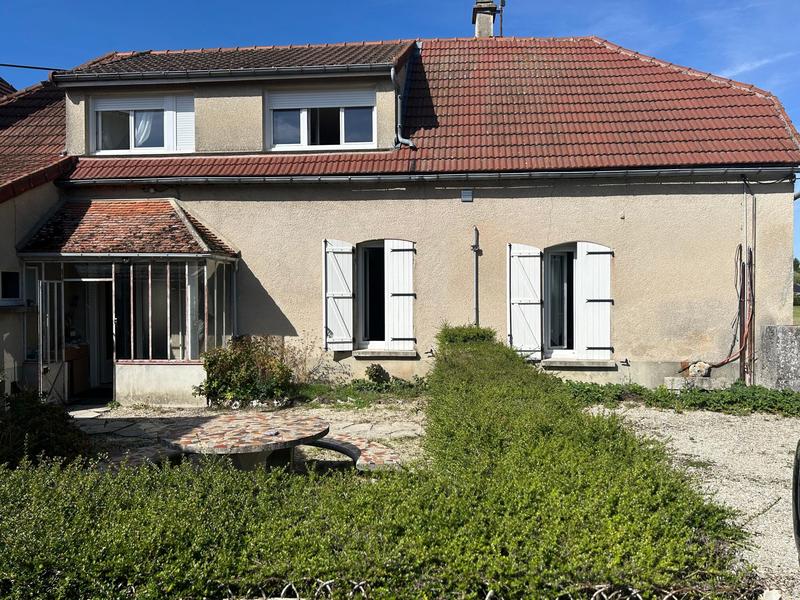Maison ancienne - 124 m² - 4 pièces
