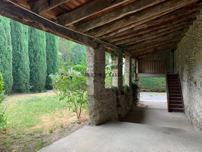 Maison - 250 m² - 10 pièces