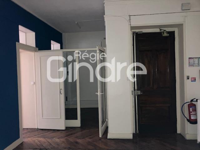 Bureau - 93 m² - 1 pièce