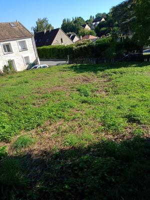 Terrain constructible - 793 m²
