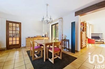 Maison - 345 m² - 7 pièces