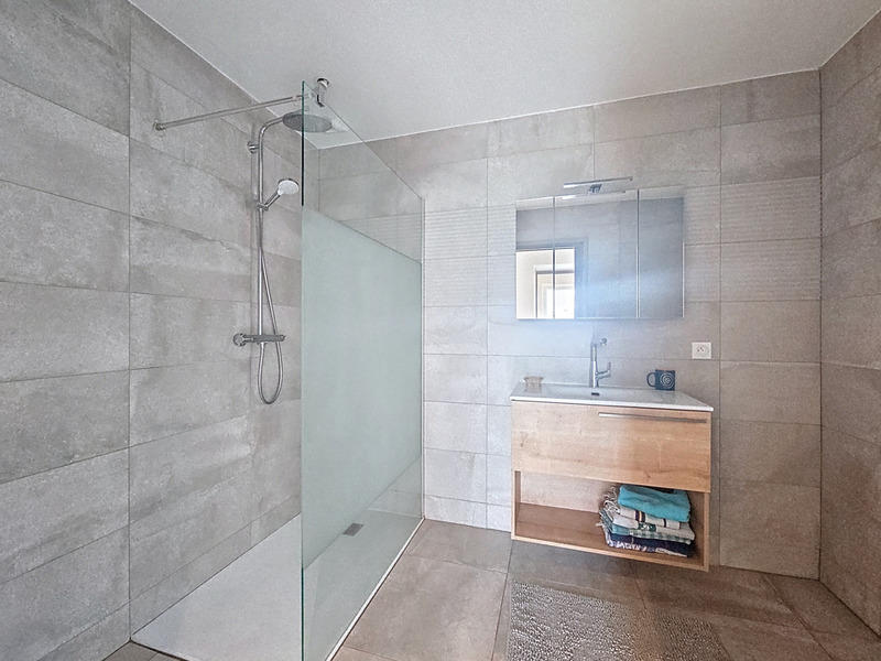 Maison - 200 m² - 7 pièces