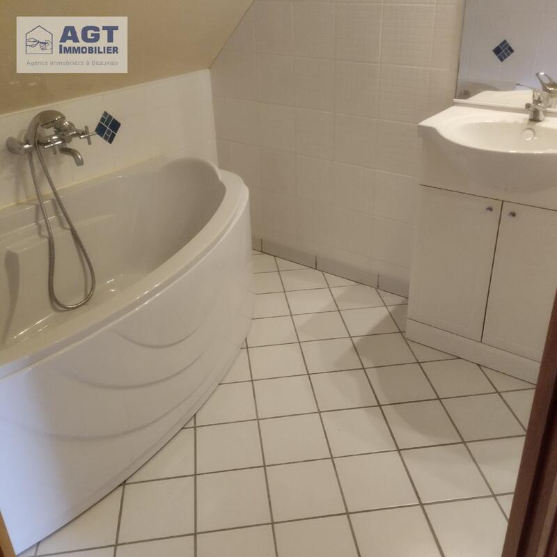 Maison - 92 m² - 4 pièces