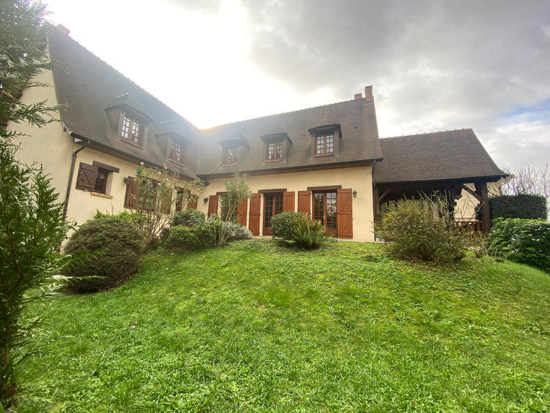 Maison - 255 m² - 6 pièces