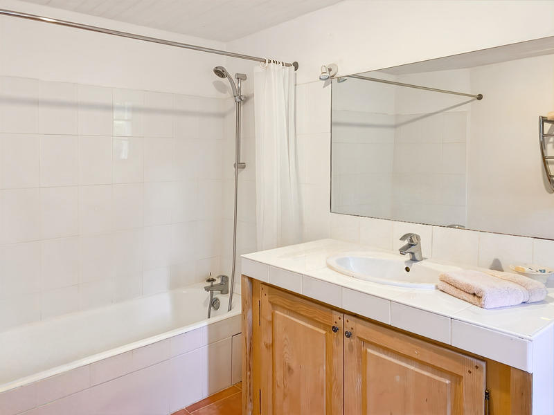 Maison - 227 m² - 6 pièces