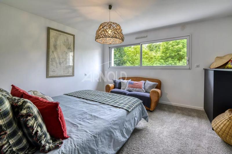 Maison - 191 m² - 8 pièces