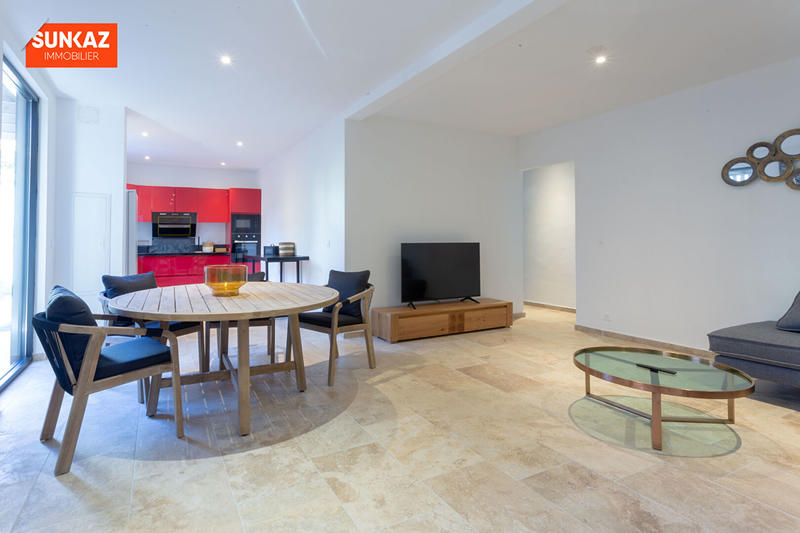 Appartement - 90 m² - 4 pièces