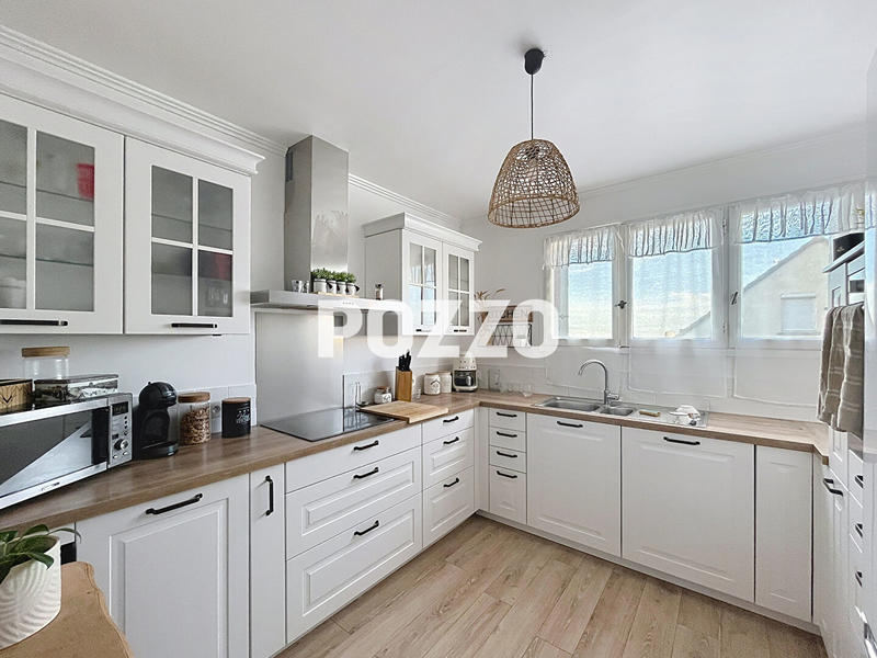 Maison - 105 m² - 7 pièces