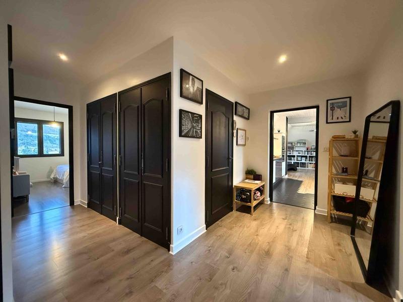 Appartement - 122 m² - 4 pièces