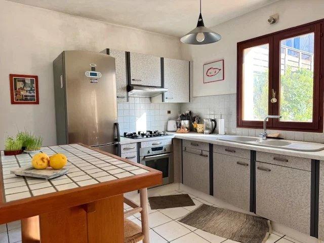 Maison - 88 m² - 5 pièces