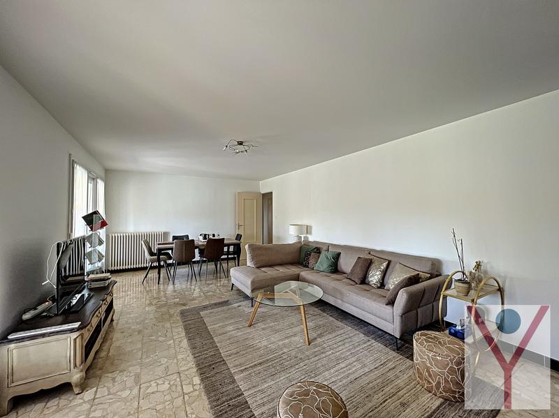 Maison - 208 m² - 6 pièces