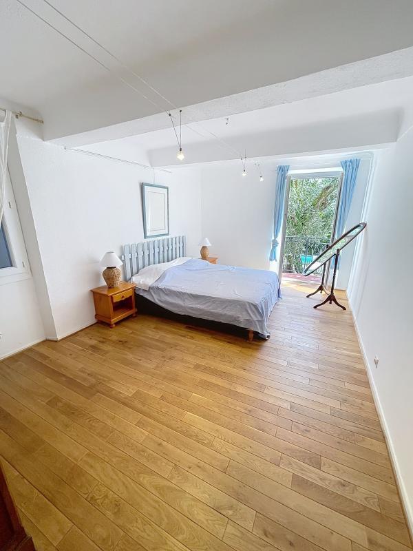 Maison - 263 m² - 6 pièces