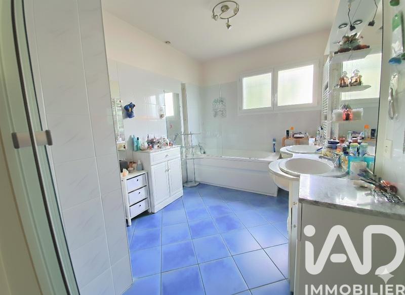 Maison de ville - 185 m² - 9 pièces