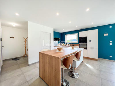 Maison - 101 m² - 5 pièces