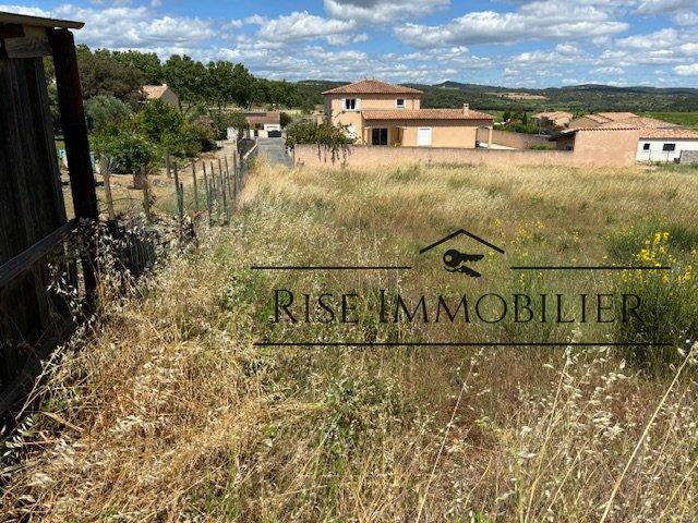Terrain constructible - 1 384 m²