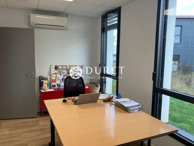 Bureau - 57 m²