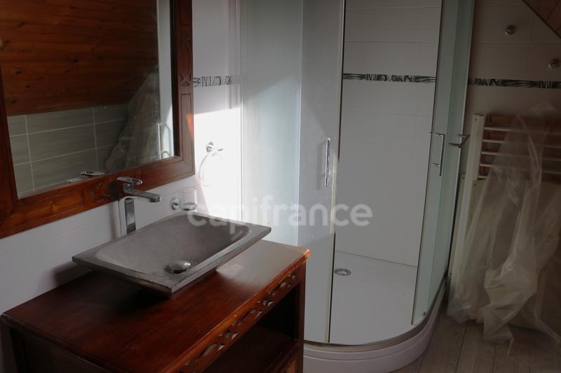 Maison en pierre - 177 m² - 7 pièces