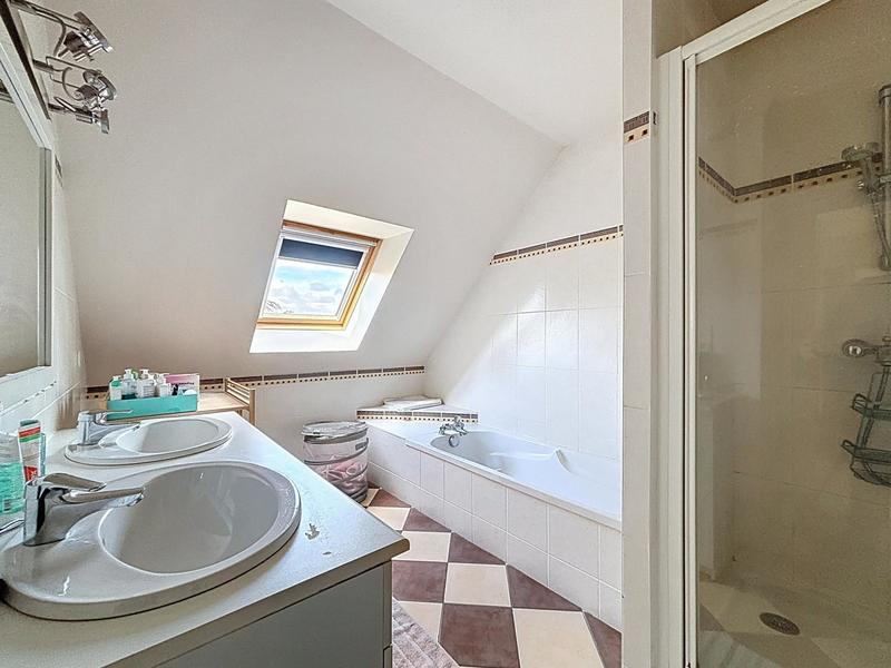 Maison - 160 m² - 7 pièces