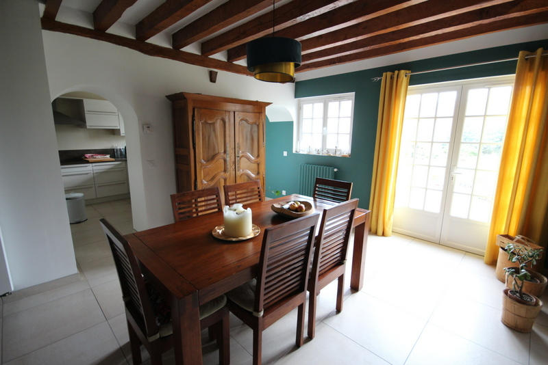 Maison - 196 m² - 8 pièces