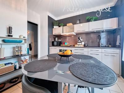 Appartement - 76 m² - 3 pièces