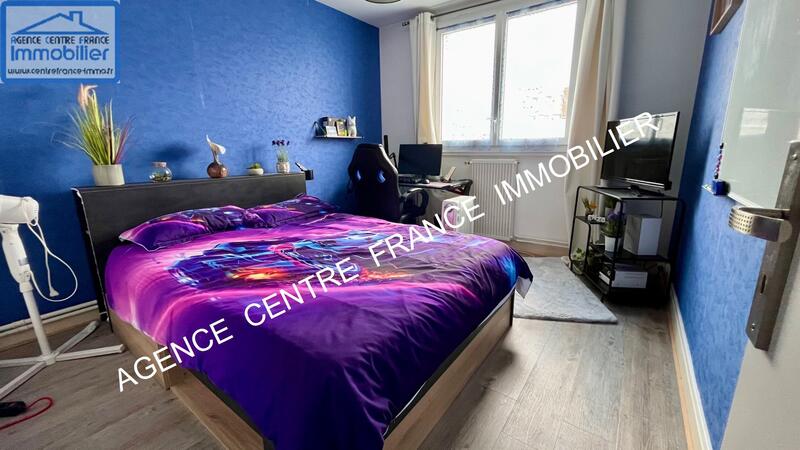 Appartement - 93 m² - 5 pièces