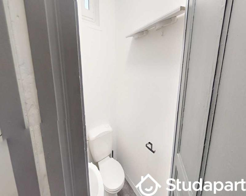 Chambre - 120 m² - 1 pièce