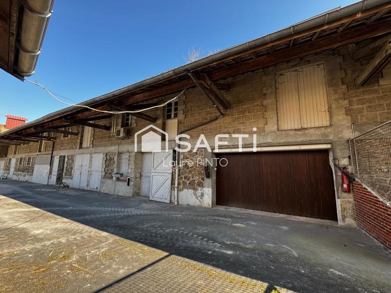 Maison - 219 m² - 7 pièces