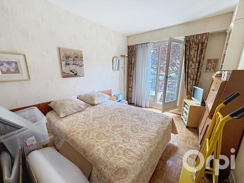 Appartement - 92 m² - 4 pièces